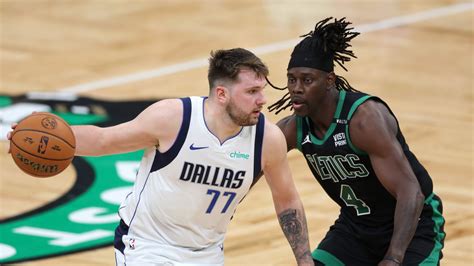 Celtics overpower Mavericks 105.